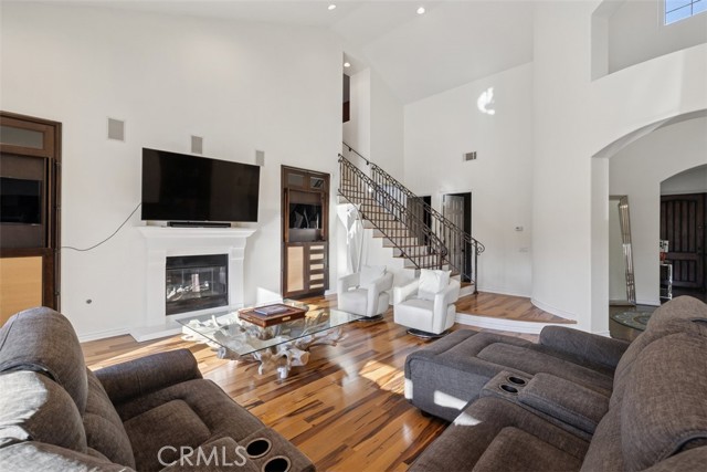 MLS #SR25231073 image #6