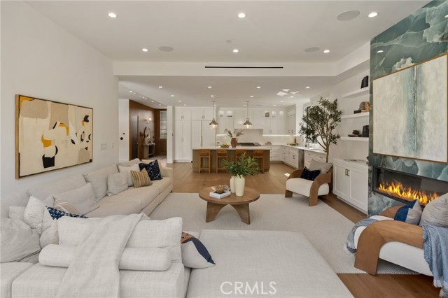 MLS #SR25231159 image #8