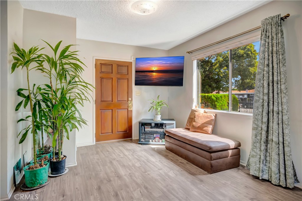 MLS #SR25231186 image #2