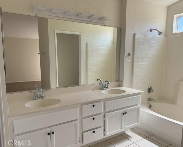 MLS #SR25231277 image #8
