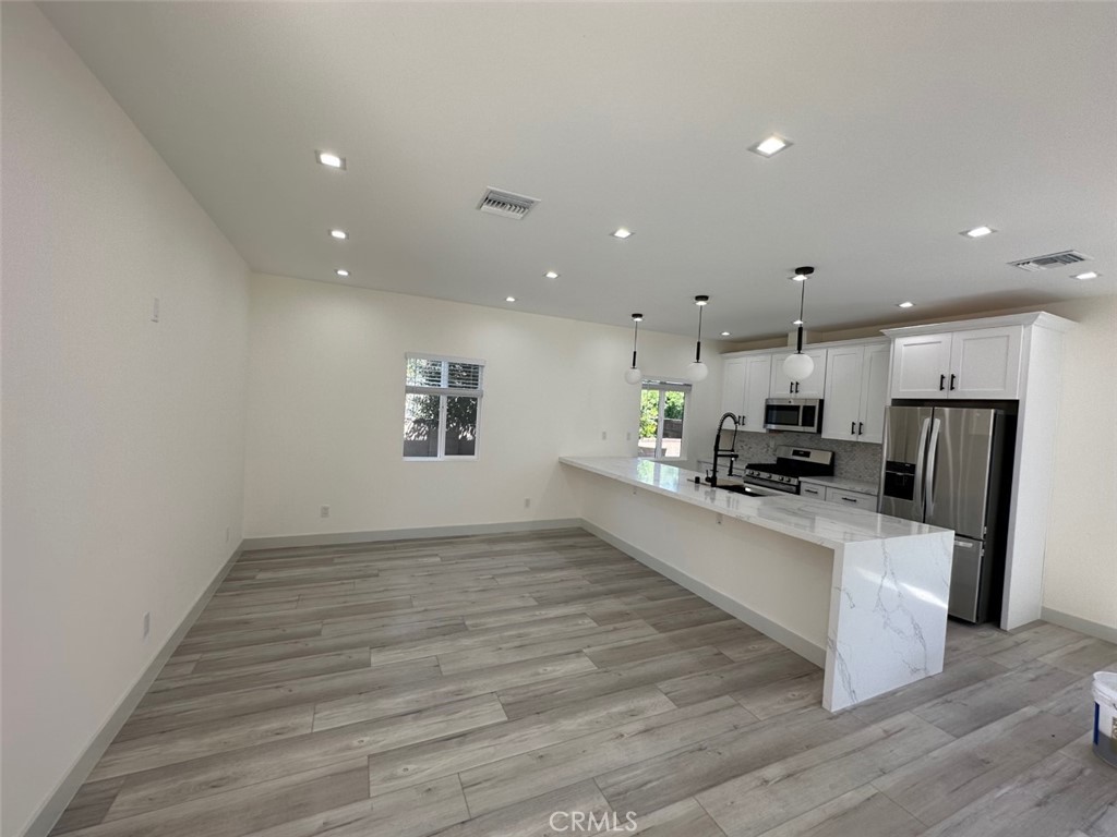 MLS #SR25231341 image #4