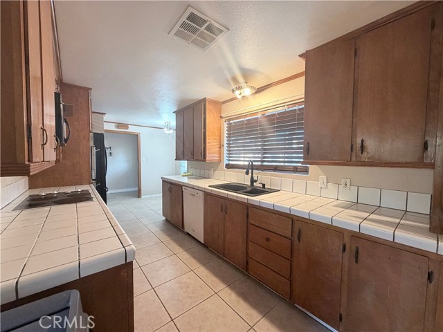 MLS #SR25231423 image #2