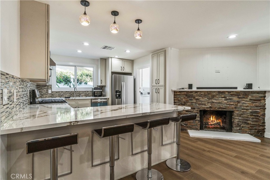 MLS #SR25231610 image #9