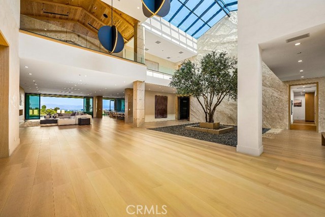 MLS #SR25231799 image #9