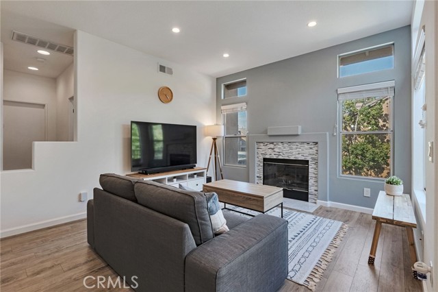 MLS #SR25231889 image #10