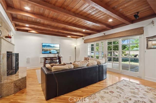 MLS #SR25231909 image #9