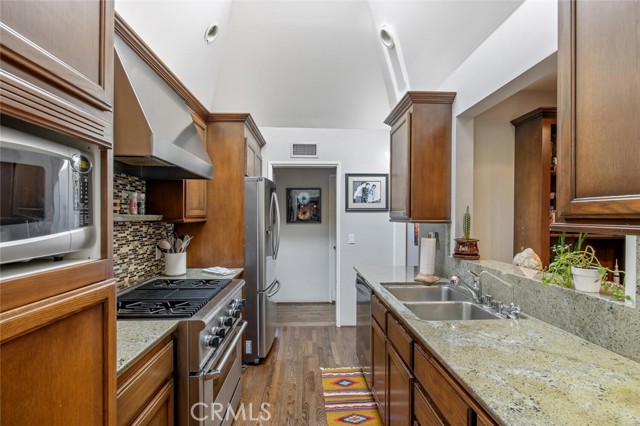 MLS #SR25232063 image #32