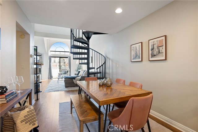 MLS #SR25232481 image #4