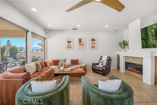 MLS #SR25232601 image #3