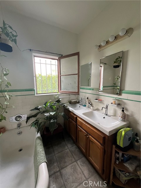 MLS #SR25232640 image #6