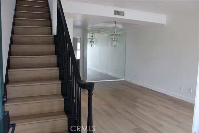 MLS #SR25232661 image #9