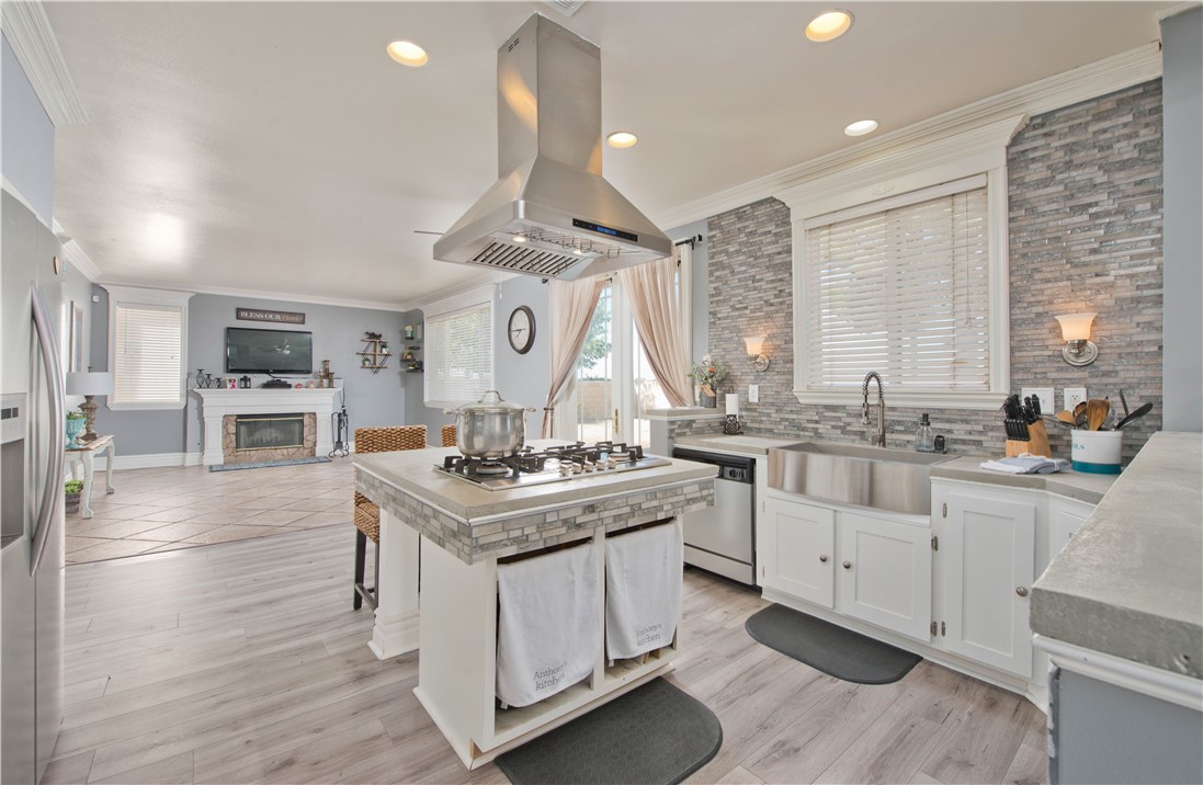 MLS #SR25232733 image #1