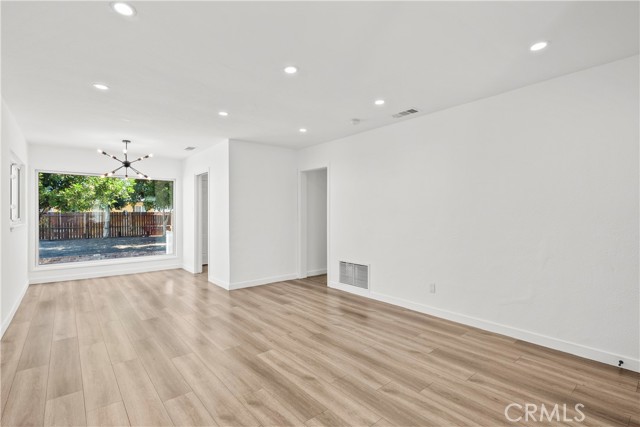 MLS #SR25233408 image #4