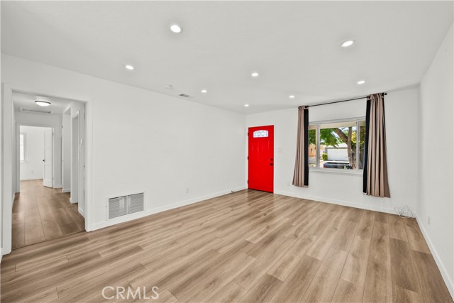 MLS #SR25233408 image #6