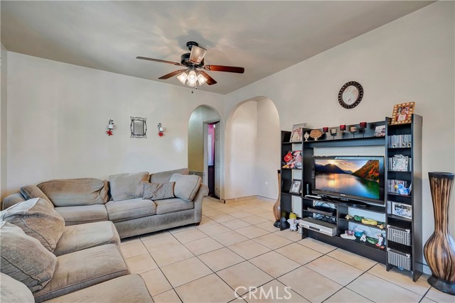 MLS #SR25233633 image #2