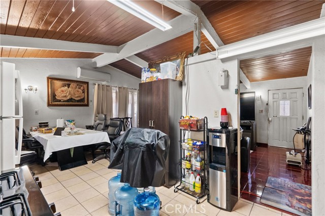 MLS #SR25233700 image #5