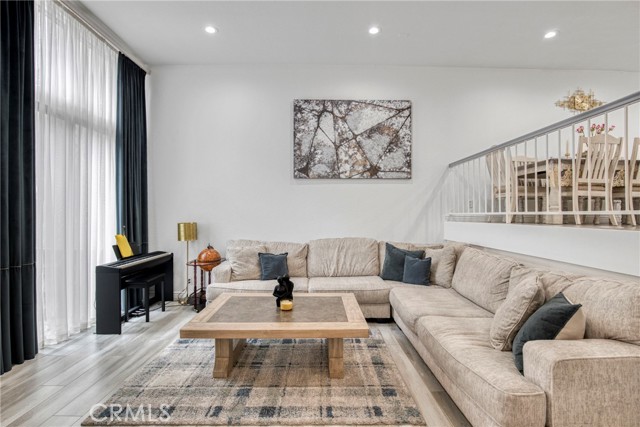 MLS #SR25234418 image #1