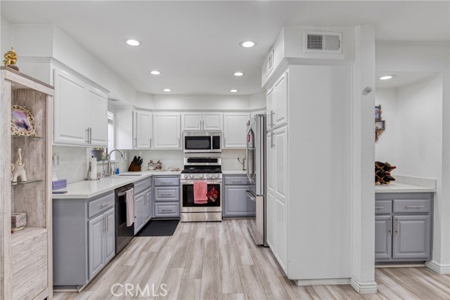 MLS #SR25234418 image #4