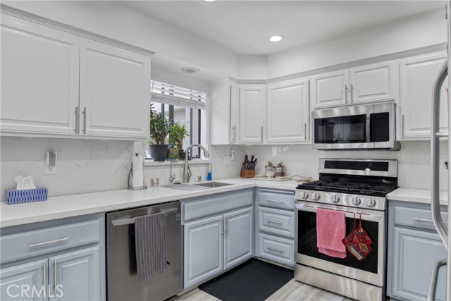 MLS #SR25234418 image #5