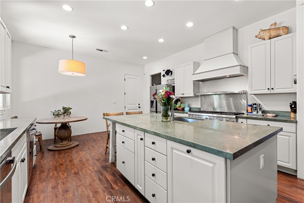 MLS #SR25234608 image #3