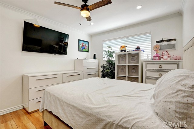 MLS #SR25234916 image #9