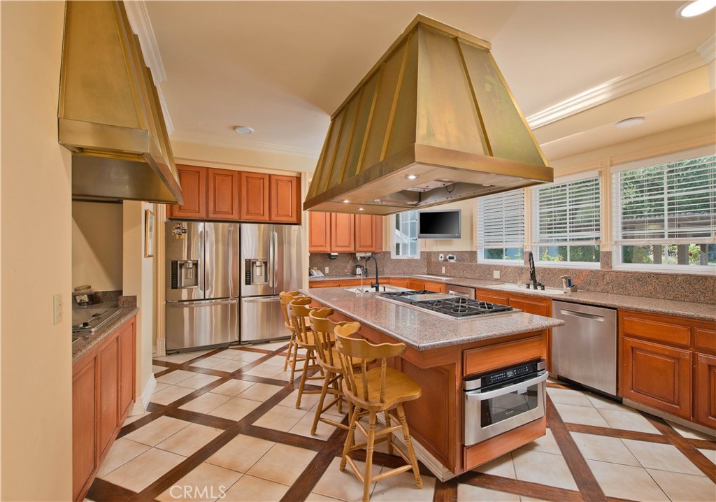 MLS #SR25235058 image #8