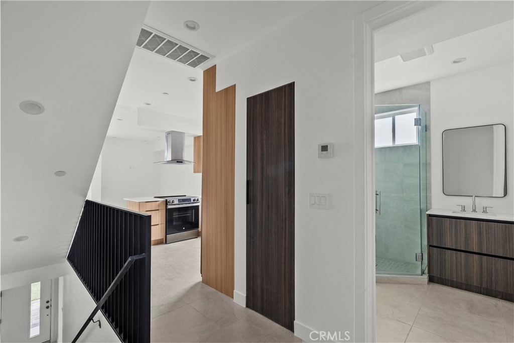 MLS #SR25235206 image #3