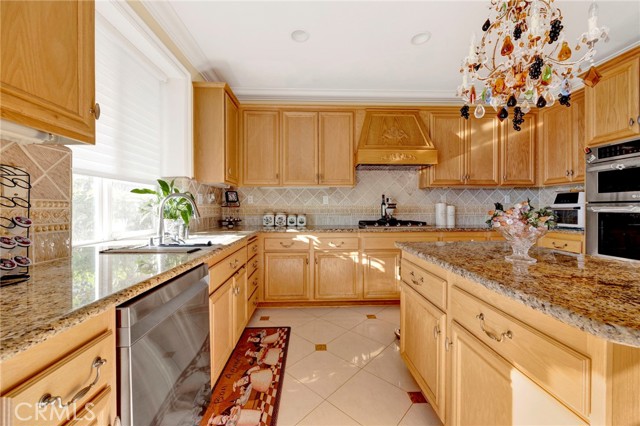 MLS #SR25235292 image #11