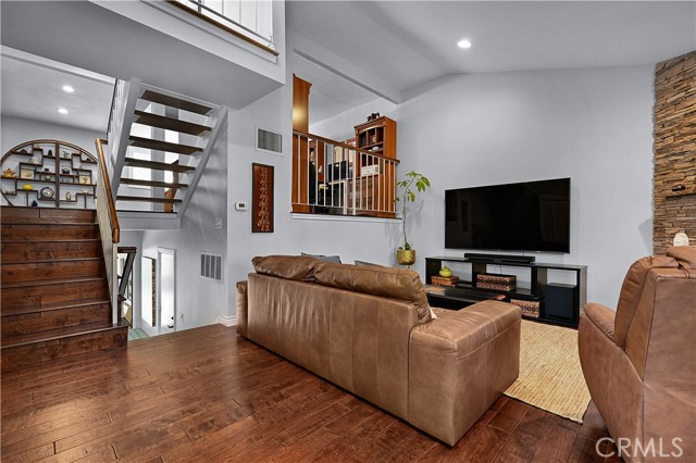 MLS #SR25235364 image #5