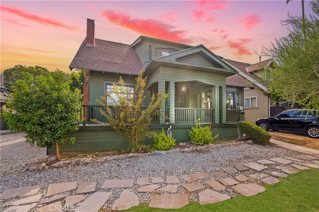 MLS #SR25235392 image #1