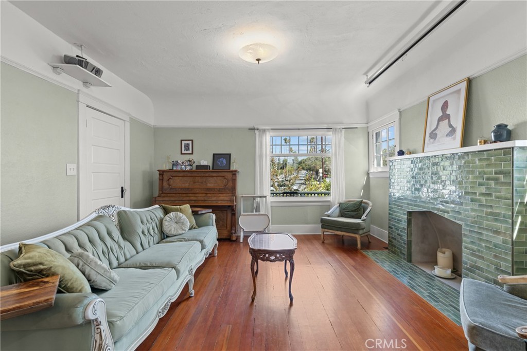 MLS #SR25235392 image #8