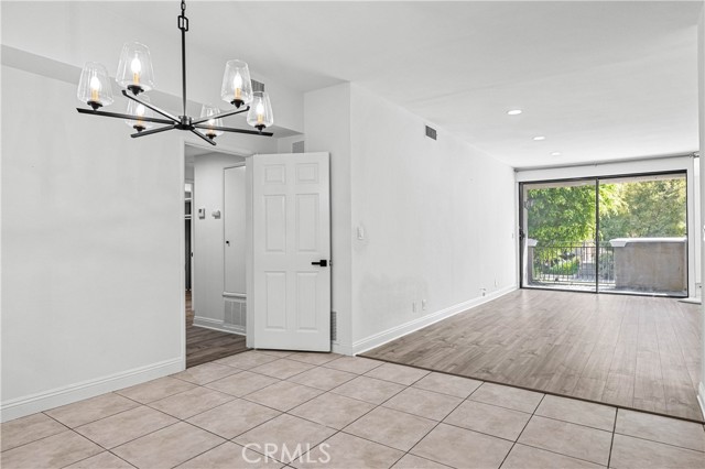 MLS #SR25235433 image #1