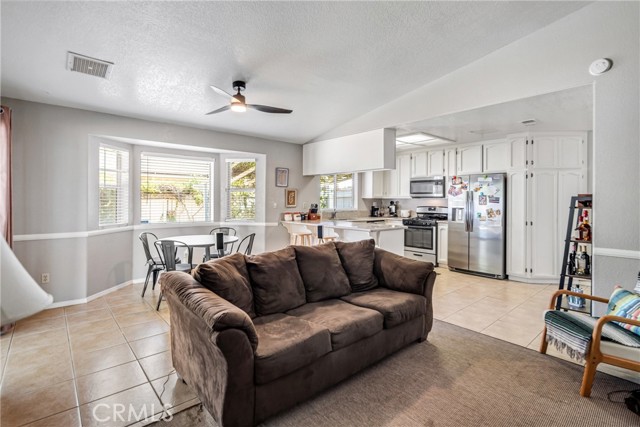 MLS #SR25235556 image #15