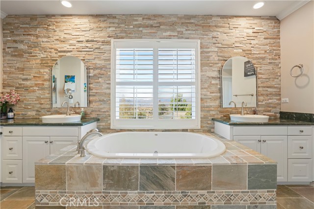 MLS #SR25235593 image #35