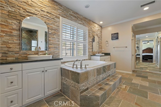 MLS #SR25235593 image #37