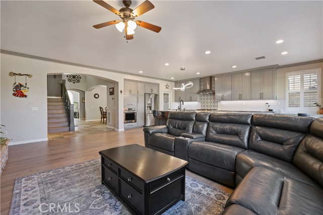 MLS #SR25235593 image #9