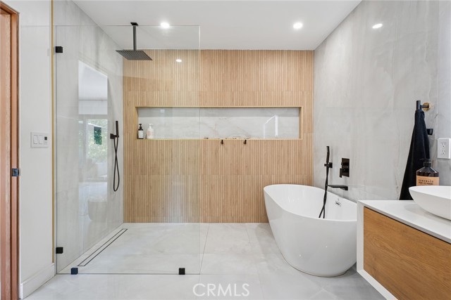 MLS #SR25235735 image #24