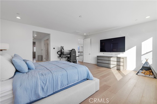 MLS #SR25235799 image #30