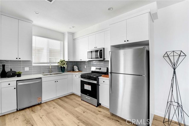 MLS #SR25235902 image #4