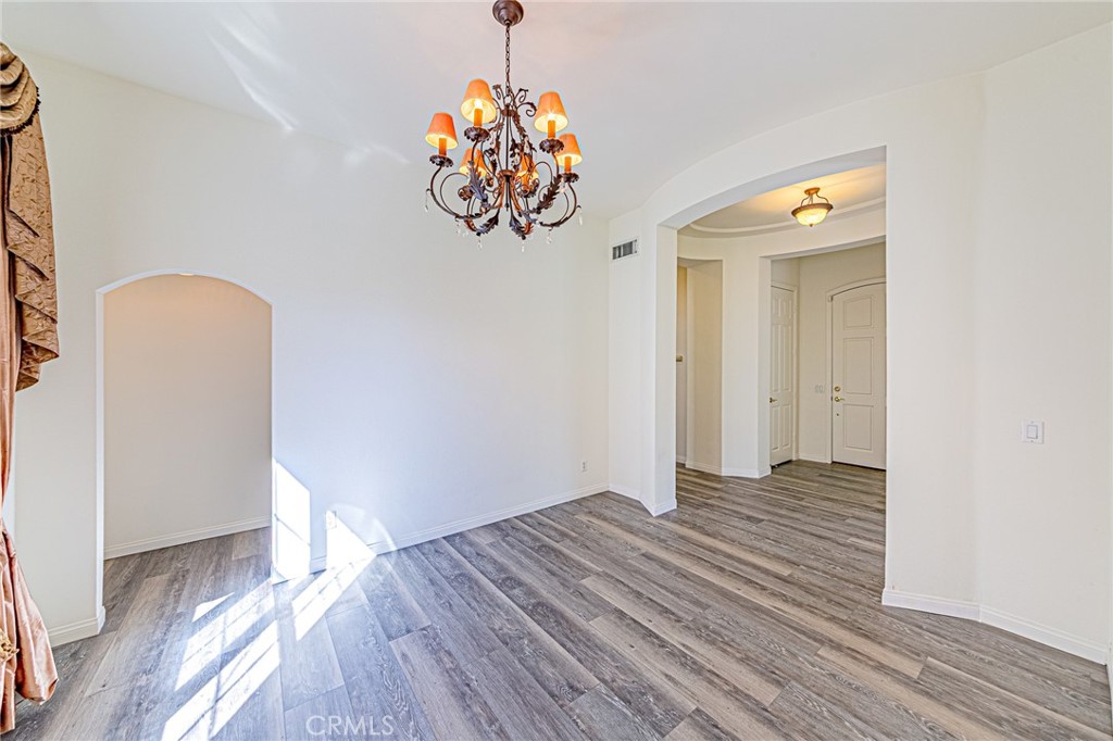 MLS #SR25235927 image #4