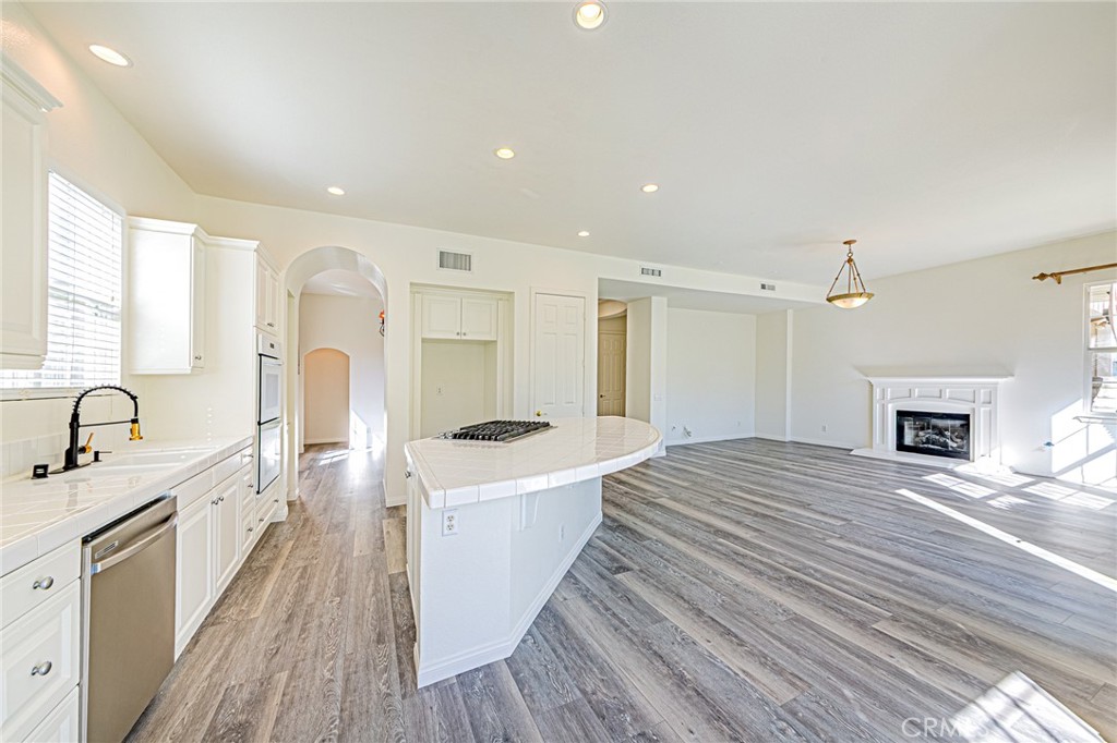 MLS #SR25235927 image #9