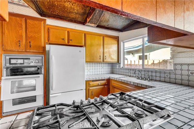 MLS #SR25236065 image #9