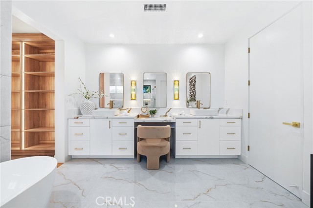 MLS #SR25236317 image #11