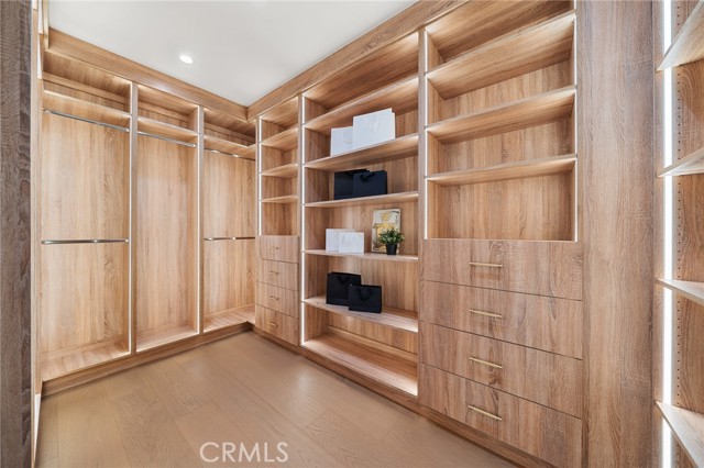 MLS #SR25236317 image #12