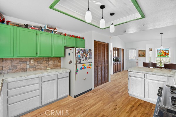 MLS #SR25236398 image #12