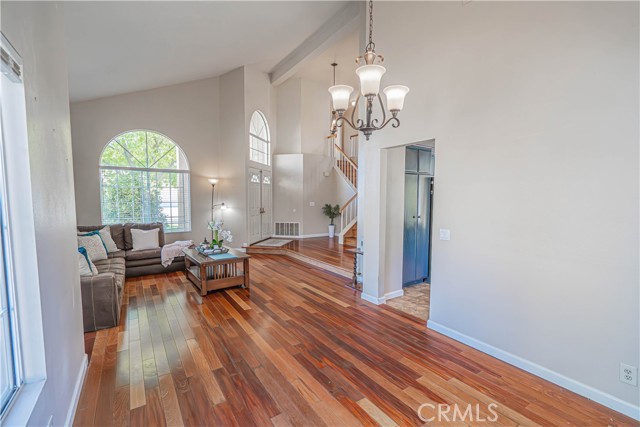 MLS #SR25236442 image #9