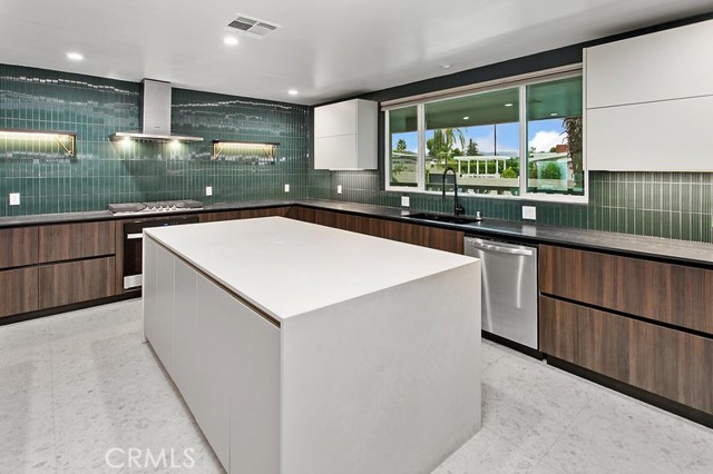 MLS #SR25236612 image #3