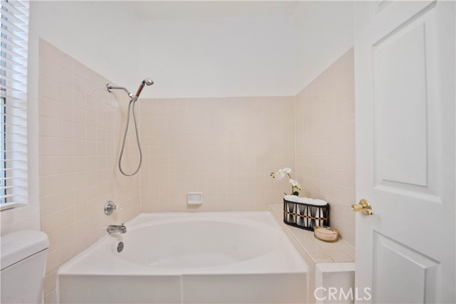 MLS #SR25236701 image #10