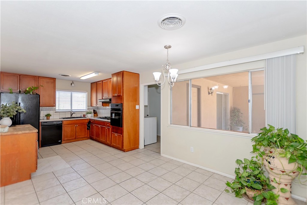 MLS #SR25236708 image #5