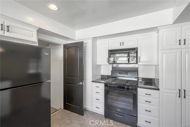 MLS #SR25236728 image #10